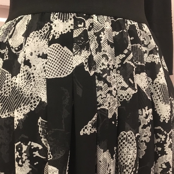Limited Design Studio Skirt EUC! - Picture 5 of 5